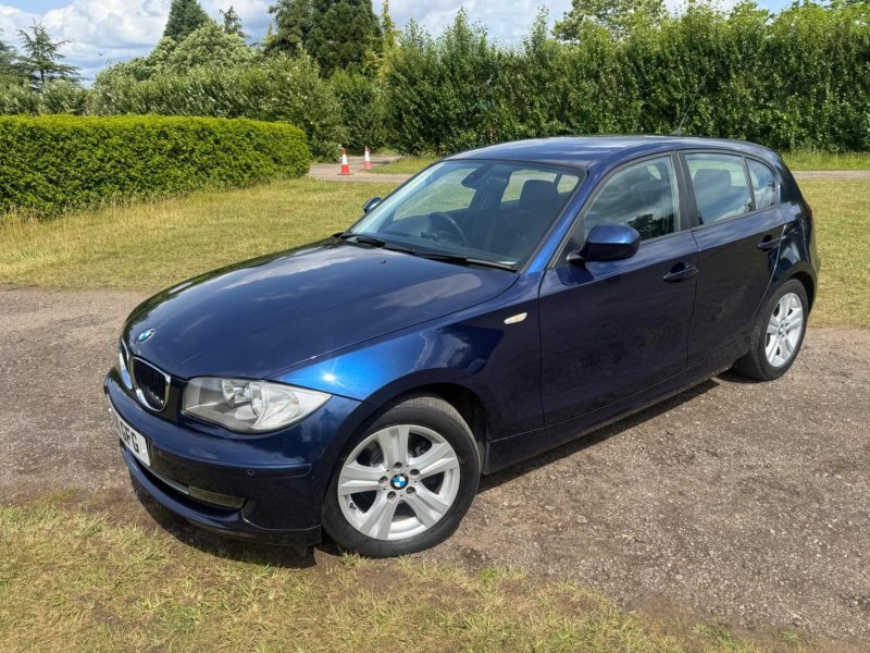 BMW 1 SERIES