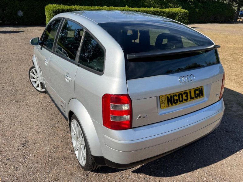 AUDI A2