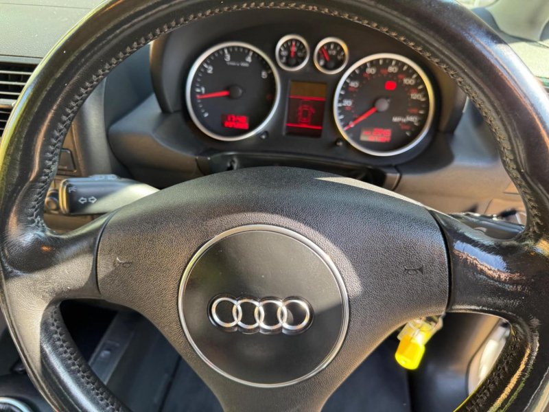AUDI A2