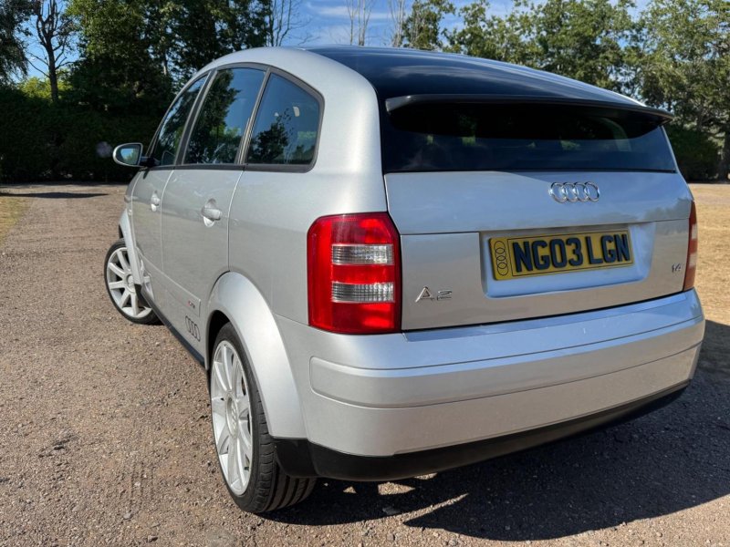 AUDI A2
