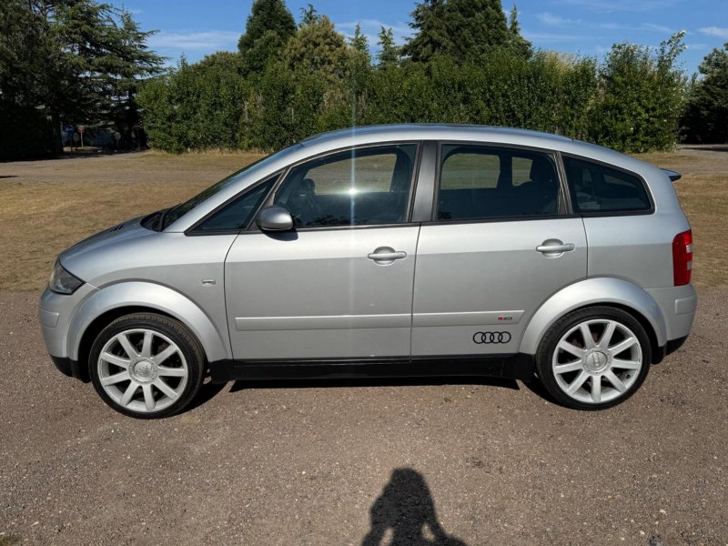 AUDI A2