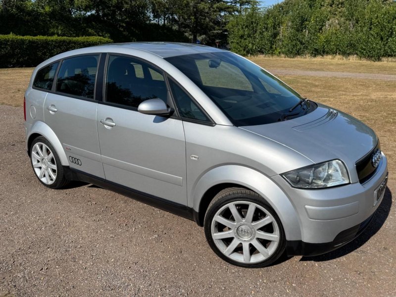 AUDI A2