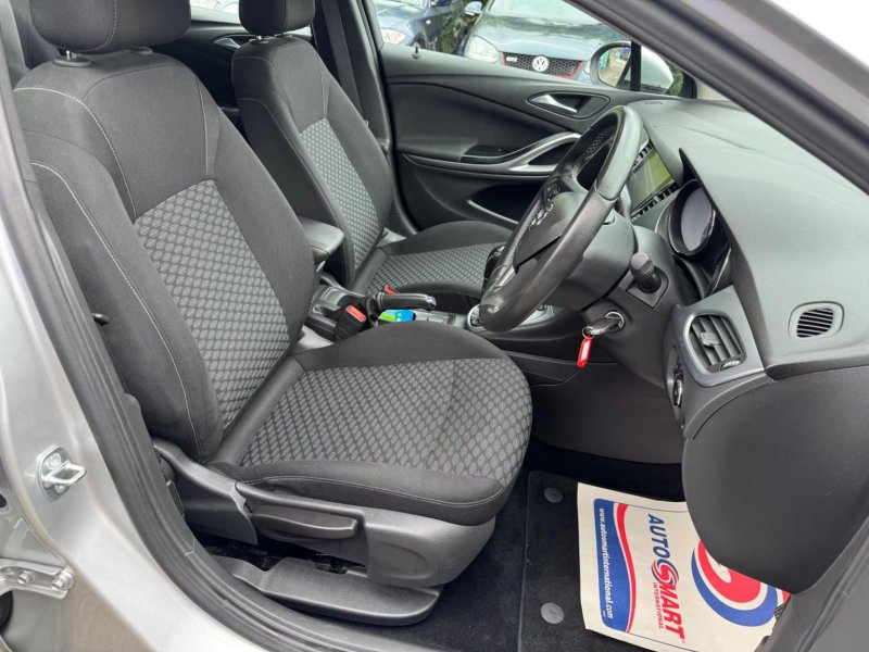 VAUXHALL ASTRA