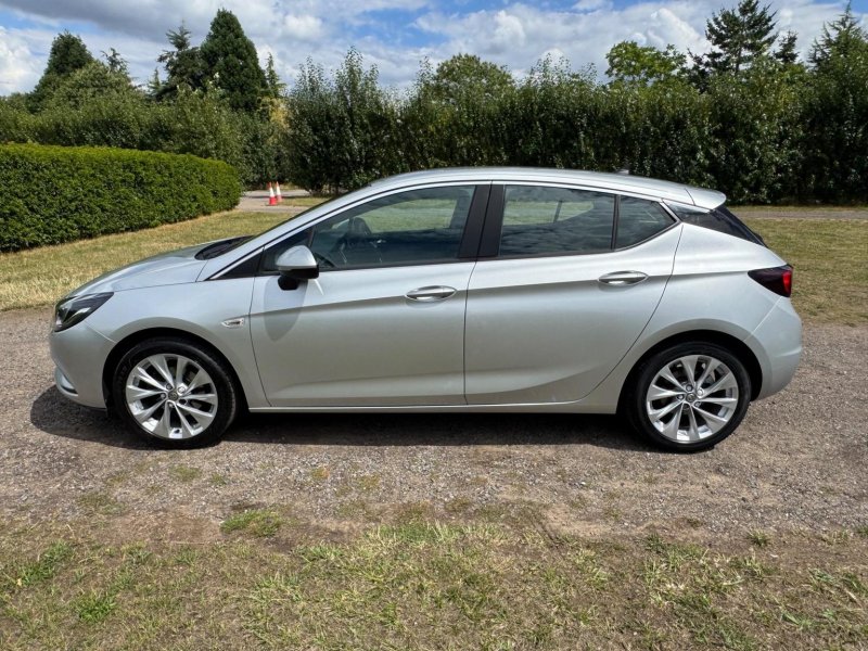 VAUXHALL ASTRA