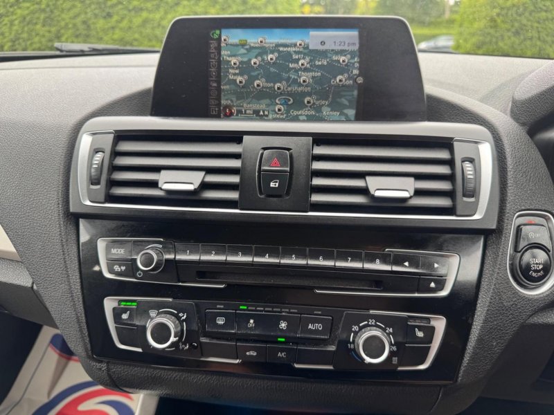 BMW 1 SERIES