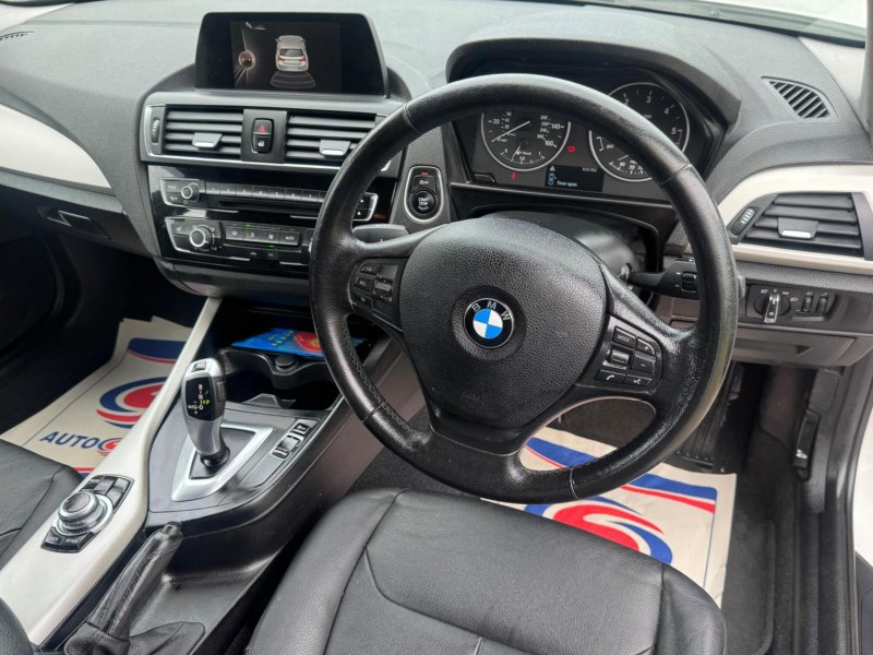 BMW 1 SERIES